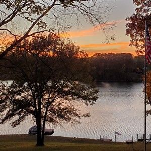 Meet your Posher, Melony